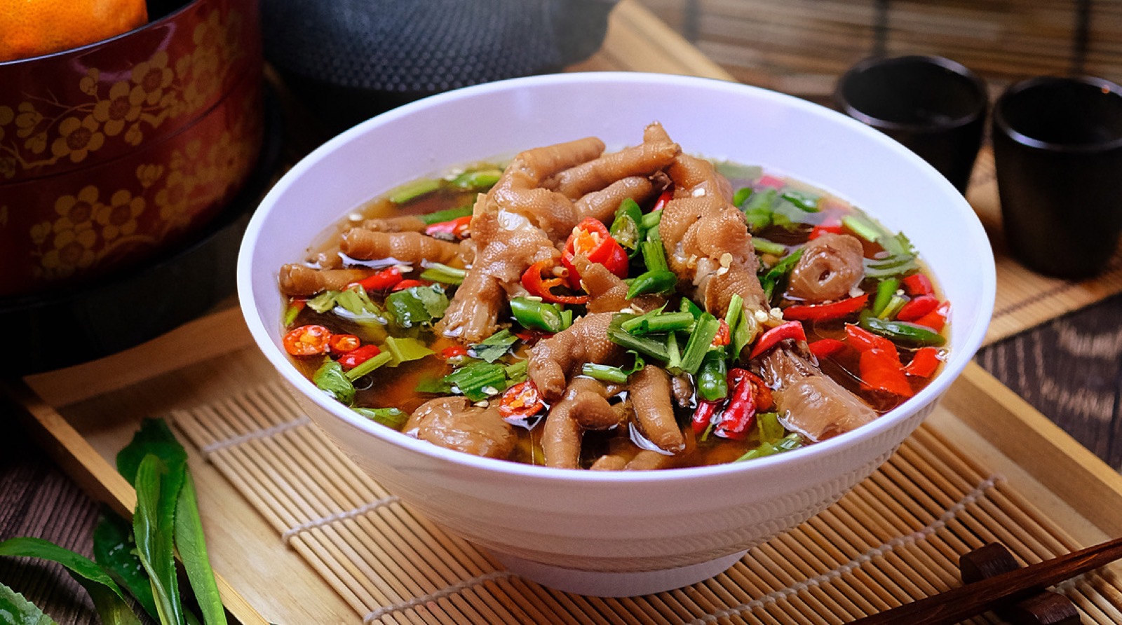 ณรงค์ ก๋วยเตี๋ยวไก่มะระ