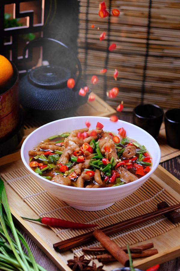 ซุปเปอร์ตีนไก่ ต้มยำพริกสด